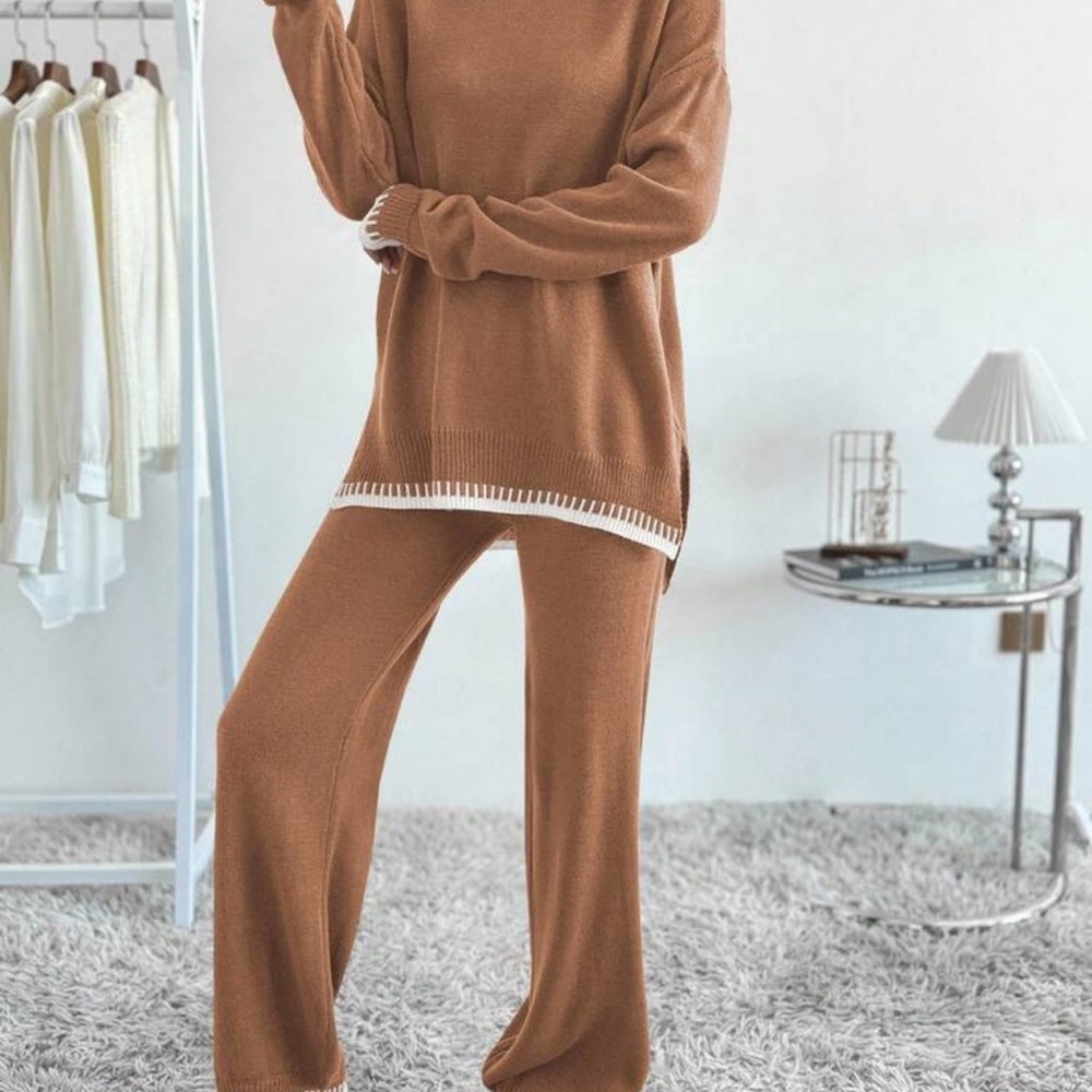 Women's Brown Sweater with White Trim - Picture 3 of 6